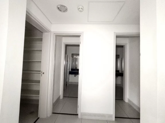 Imagem Conjunto comercial com 1.354m² para locação em Alphaville.