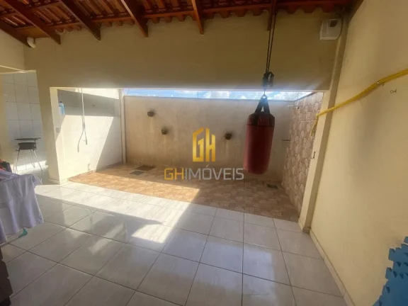 Imagem Excelente oportunidade, pra quem procura espaço e ótima localização. 
Terreno com 375m², e 140 ...