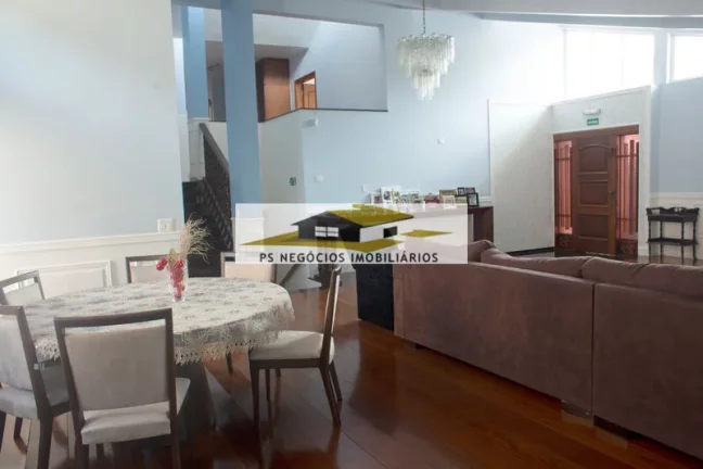 Imagem Sobrado para venda com 6 vagas