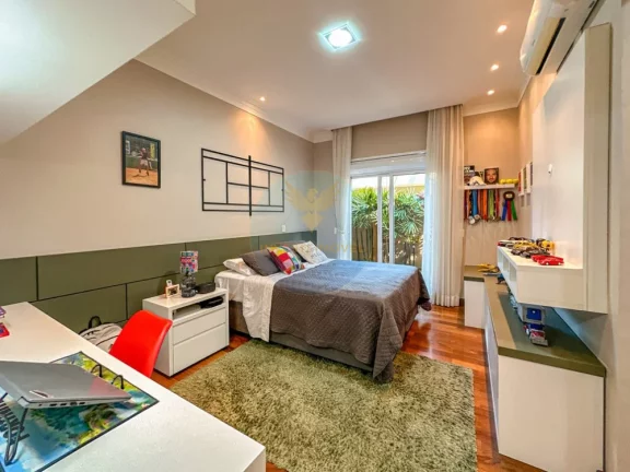 Imagem Casa em Condomínio a Venda no bairro Granja Viana - Cotia, SP