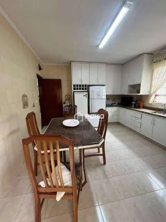 Imagem Casa com 4 dormitórios para alugar, 224 m² por R$ 5.560,00/mês - Jardim Maria Helena - Guarulhos/SP