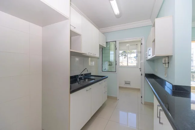 Imagem Apartamento de 2 quartos no bairro Água Verde