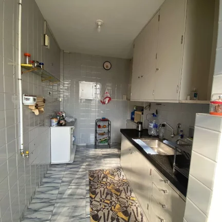 Imagem Apartamento à Venda em Piracicaba, Centro. Ótima localização. Com 2 dormitórios, Banheiro socia...