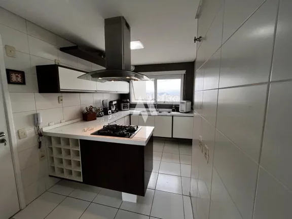 Imagem Apartamento com vista mar 3 suites na Ponta da Praia em Santos