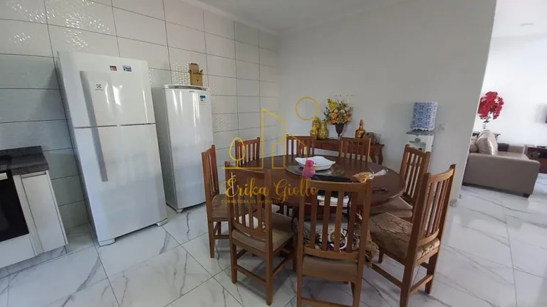 Imagem Casa de Alto Padrão em Condomínio no Bairro Engordadouro