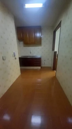 Imagem VENDO ESTE LINDO APTO DE 3 QUARTOS, GARAGEM. NOVA FRIBURGO.