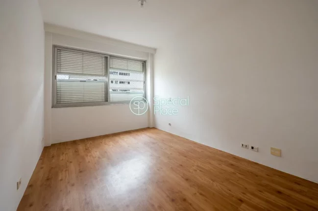 Imagem Ótimo Custo/Benefício em Higienópolis - 240m² de área útil - Ambientes amplos - Living para tr...