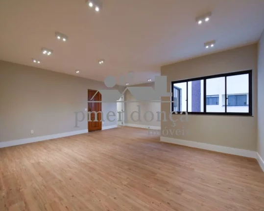 Imagem Apartamento com 3 quartos,1 suite, 2 vagas, 140 m²