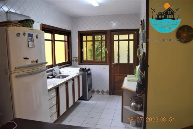 Imagem Aluguel Anual em Juquehy - Casa em condomínio, 03 quartos, sendo 01 suíte, varanda, churrasqueira, piscina a 200 metros da praia | Juquehy Imobiliária