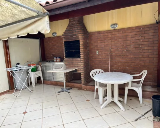 Imagem Sobrado em condomínio fechado , 3 dormitórios com suíte e lareira