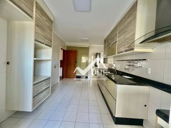 Imagem Excelente apartamento no Jardins da Greiae desejado Condomínio Jardins da Grécia na Ponta da Praia em Santos.