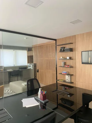 Imagem Conjunto Comercial - Itaim, 33M², Sala com divisória, 1 Vaga, Mobiliado.