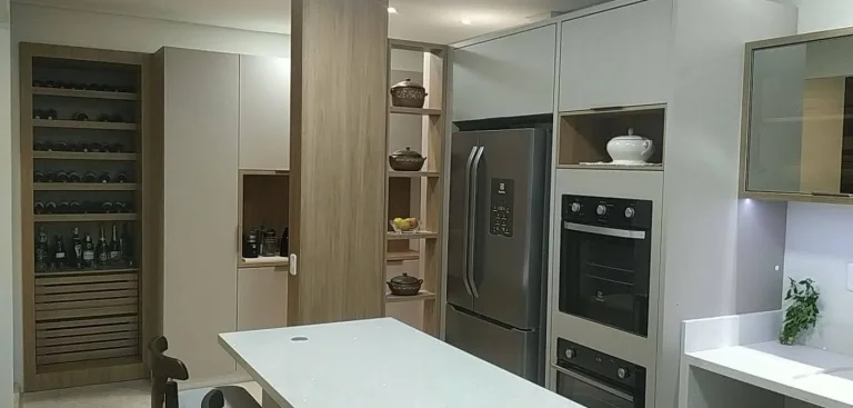 Imagem Casa 4 suítes alto padrão em Condomínio fechado no Bairro João Paulo