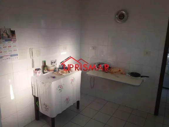 Imagem Frente 2 Dormitórios, 1 suíte, depend empregada Vaga demarc