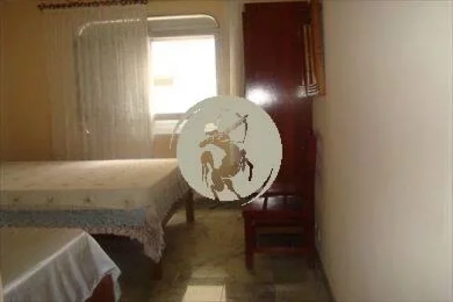 Imagem APARTAMENTO A VENDA NO EMBARE EM PREDIO FRENTEAO MAR COM VISTA LATERAL