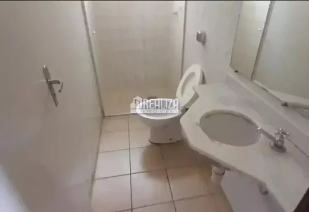 Imagem Apartamento de 3 dormitórios para alugar no Condomínio Residencial Jardim Europa, no bairro Parque do Mirante em Uberaba