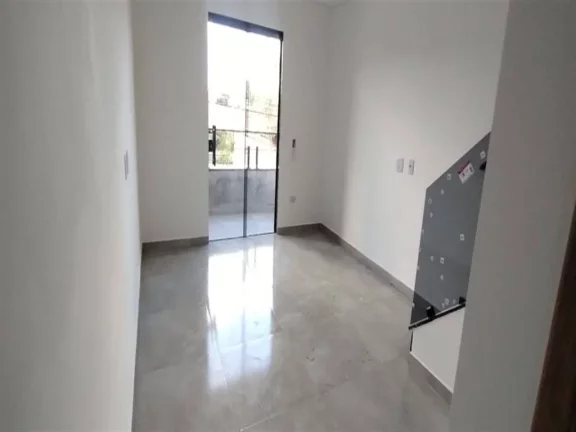 Imagem Sobrado com 2 dormitórios à venda, 77 m² por R$ 350.000,00 - Caiçara - Praia Grande/SP
