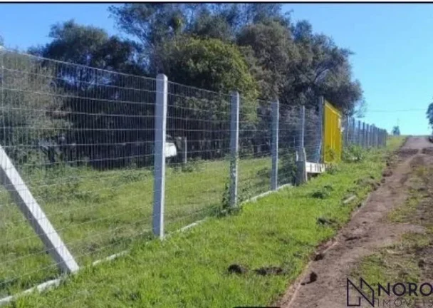 Imagem Terreno todo cercado
