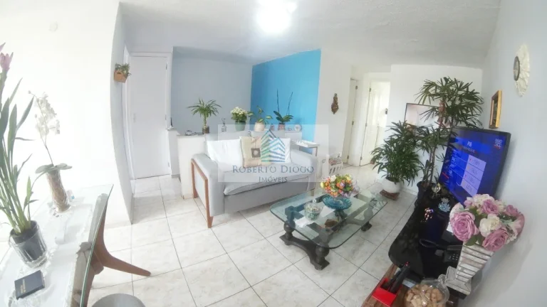 Imagem Apartamento à venda na Taquara, Rio de Janeiro-RJ: 2 quartos, 1 sala, 1 banheiro, 1 vaga de garagem!