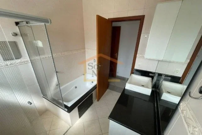 Imagem Sobrado alto padrão. 
1º andar: sala de estar, jantar, lavabo, cozinha com despensa, lavanderia co...