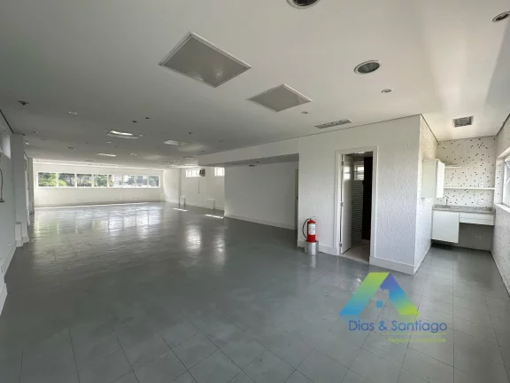 Imagem Prédio Comercial com 5 andares em Vila das Mercês, São Paulo/SP