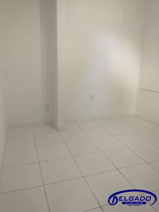 Imagem DELGADO aluga CASA com 2 quartos em Nova Cidade - Itaboraí