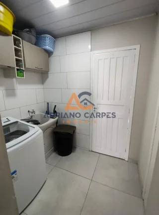 Imagem Casa à venda em Navegantes SC, Centro: 3 quartos, amplo terreno. Venha conhecer! Adriano Carpes Imóveis vende