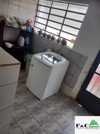 Imagem Casa para Venda em Limeira, Jardim Caieira, 4 dormitórios, 2 banheiros, 2 vagas
