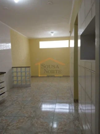 Imagem Casa térrea, 1 dormitório com closet, sala 2 ambientes, cozinha, banheiro social, lavanderia, pequ...
