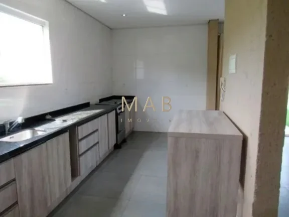 Imagem Casa em Condomínio de Alto Padrão em São João do Rio Vermelho - Florianópolis-SC: 4 quartos, 2 suítes, 2 salas, 3 banheiros, 1 vaga, 200m².