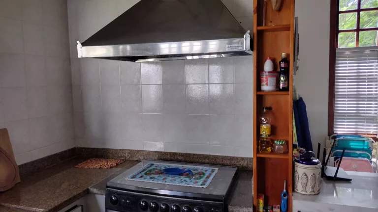Imagem CASA FRENTE MAR - com 6 dormitórios à suítes - Lagoinha - Ubatuba
