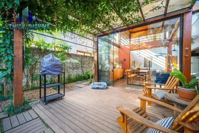 Imagem Casa com 2 dormitórios, sendo 1 suíte à venda - Granja Viana - Fazendinha