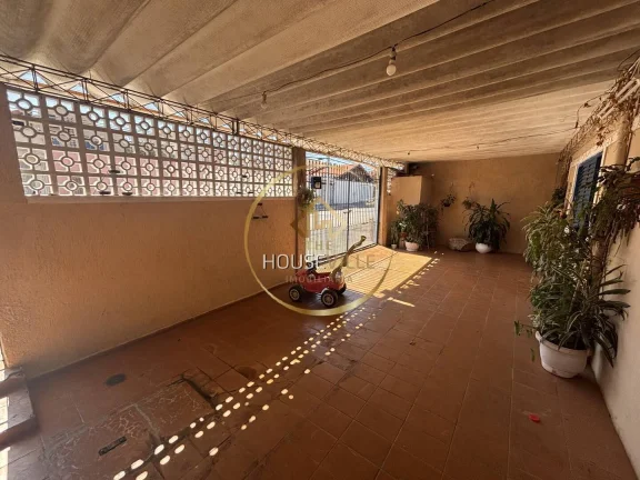 Imagem Casa Sobrado, 6 Dormitórios, 200m², Jardim Satélite, São José dos Campos