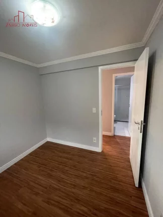 Imagem Apartamento reformado - 69m² - 2 Dorms - Condomínio Brink.