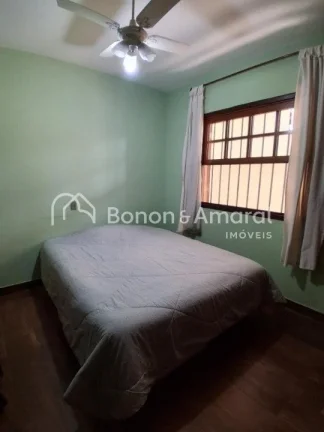 Imagem Excelente oportunidade para quem busca conforto, segurança e funcionalidade. Esta casa térrea poss...