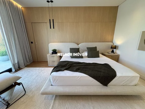 Imagem Casa alto padrão mobiliada finamente decorada com 5 suítes 6 vagas balneário Camboriú.