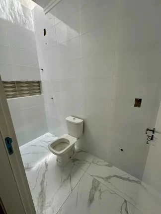 Imagem Geminado com 3 dormitórios sendo 1 suíte e 1 vaga de garagem - Adhemar Garcia | Joinville/SC