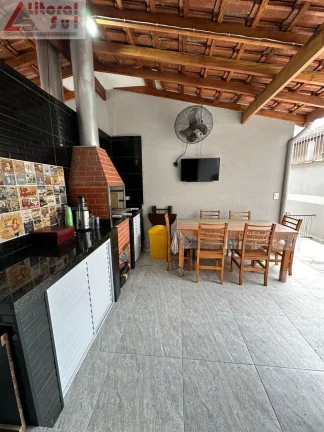 Imagem CASA RESIDENCIAL em PRAIA GRANDE - SP, MARACANÃ