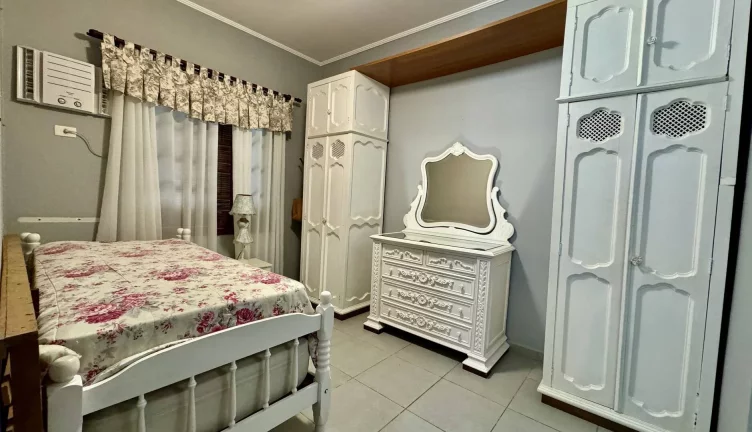 Imagem Maravilhosa Casa à Venda com Atmosfera Aconchegante!