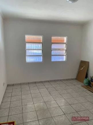 Imagem Sobrado com 2 quartos para alugar, 165 m² por R$ 3.206/mês - Jardim Paraventi - Guarulhos/SP