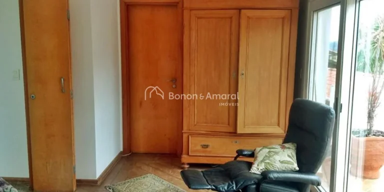Imagem Casa à venda, 4 quartos, em condomínio, Sousas, Campinas.
Sobrado, três pisos, 4 quartos, 3 suít...