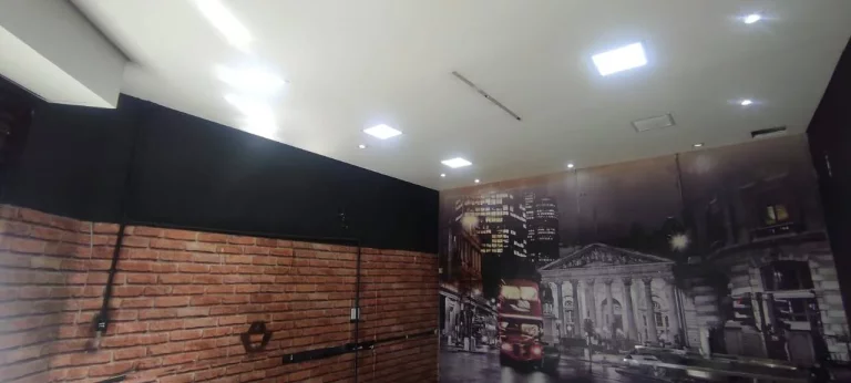 Imagem Casa Comercial para locação no Jd. Utinga