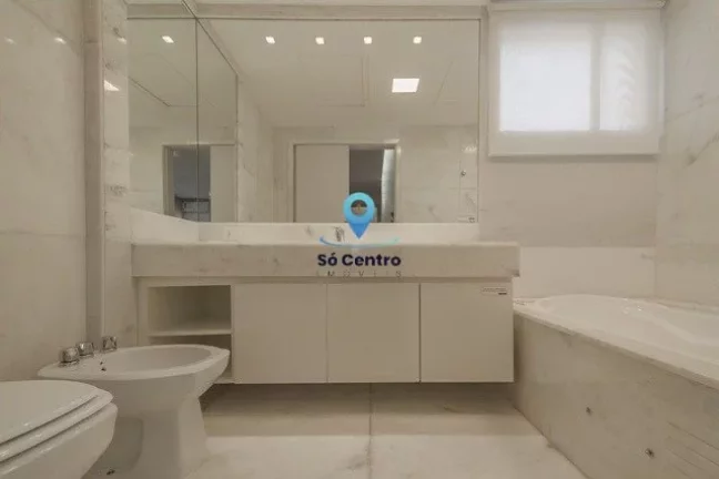 Imagem Ótimo apartamento à venda no Bairro Sion, Belo Horizonte - MG. Com 176.46m² de área total, conta...