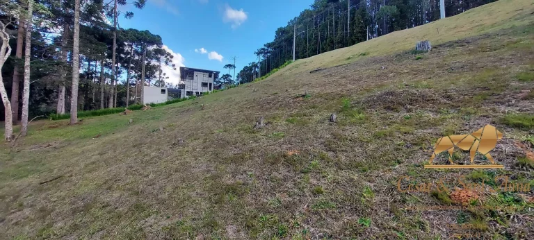 Imagem Lote a venda em exclusivo condomínio com 1.146m² em Campos do Jordão/SP