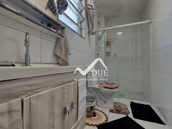 Imagem Apartamento com 3 dormitórios à venda, 68 m² por R$ 430.000,00 - Macuco - Santos/SP