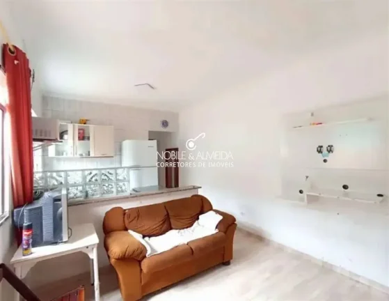 Imagem Casa térrea geminada.
50 metros da Orla.