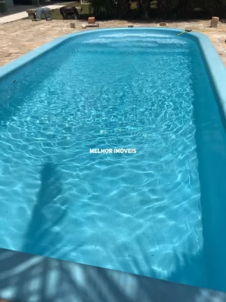 Imagem Casa mobiliada, decorada à venda com 06 suítes, piscina localizada na Quadra Mar na Praia do Estaleiro em Balneário Camboriú.