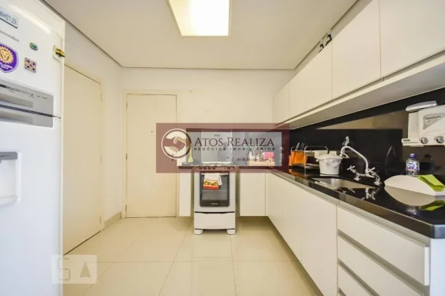 Imagem Espaçoso apartamento com sacada em Real Parque - São Paulo | 185m², 3 quartos, 2 suítes, 5 banheiros | Venda e locação por R$1.300.000