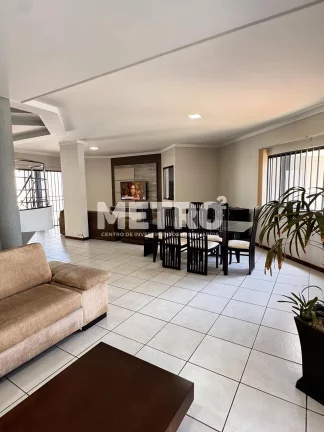 Imagem Casa com 3 dormitórios à venda, Centro, PETROLINA - PE