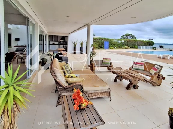 Imagem Maravilhosa casa pé na represa de Avaré à venda no condomínio Capitania II em Itaí